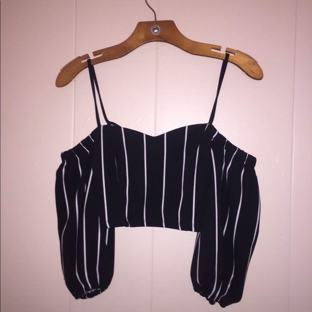 Charlotte Russe Puffed Sleeves Top